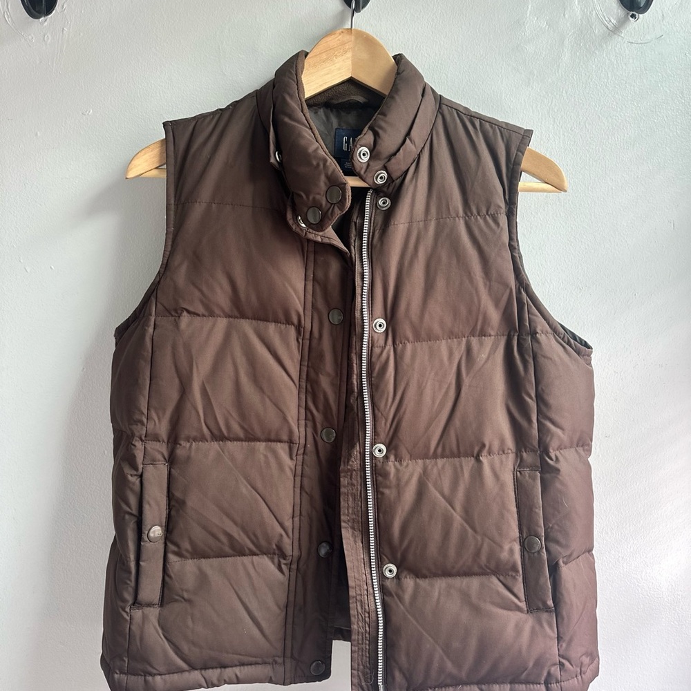 GAP Women’s Down Chocolate Quilted Vest